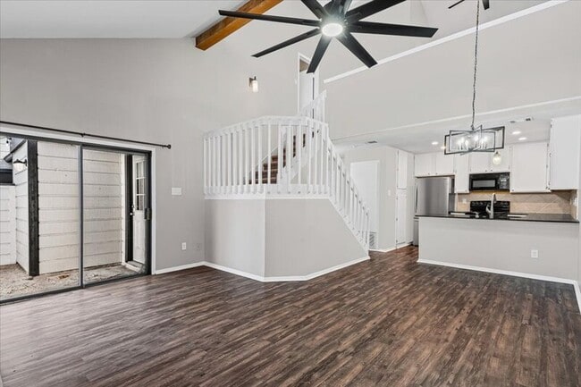 Building Photo - 1748 Ohlen Rd