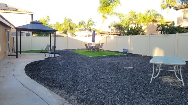 Building Photo - 32850 Sandalwood Ln