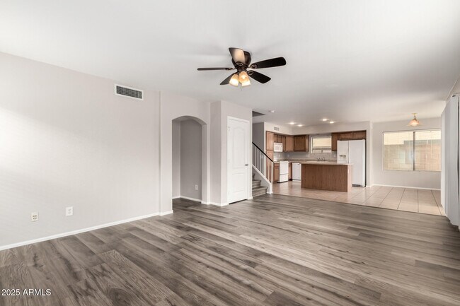 Building Photo - 8003 S 48th Dr