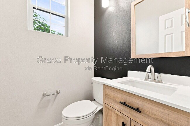 Building Photo - 10596 Waco St