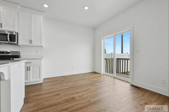 Building Photo - 367 Eliza Joy Ln