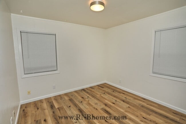 Building Photo - 3141 63rd St