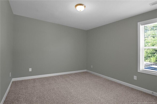 Building Photo - 132 Shellbark Dr