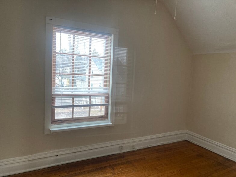 Building Photo - 1291 Purcell Ave