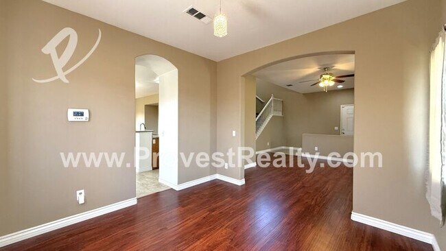 Building Photo - 15015 Kitfox Ln