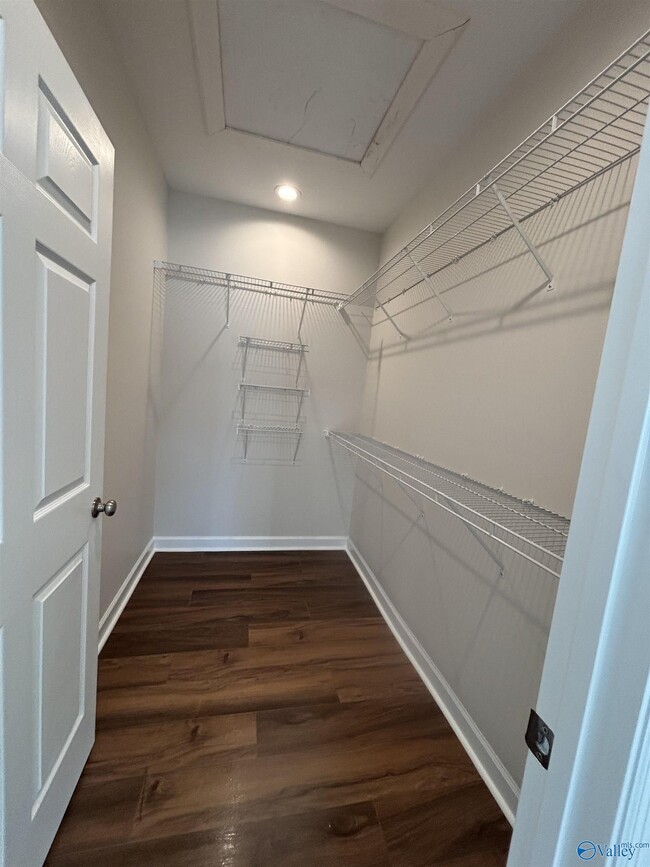 Building Photo - 16574 Jamilynn Dr