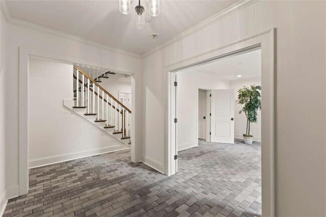 Building Photo - 117 McKnight Dr