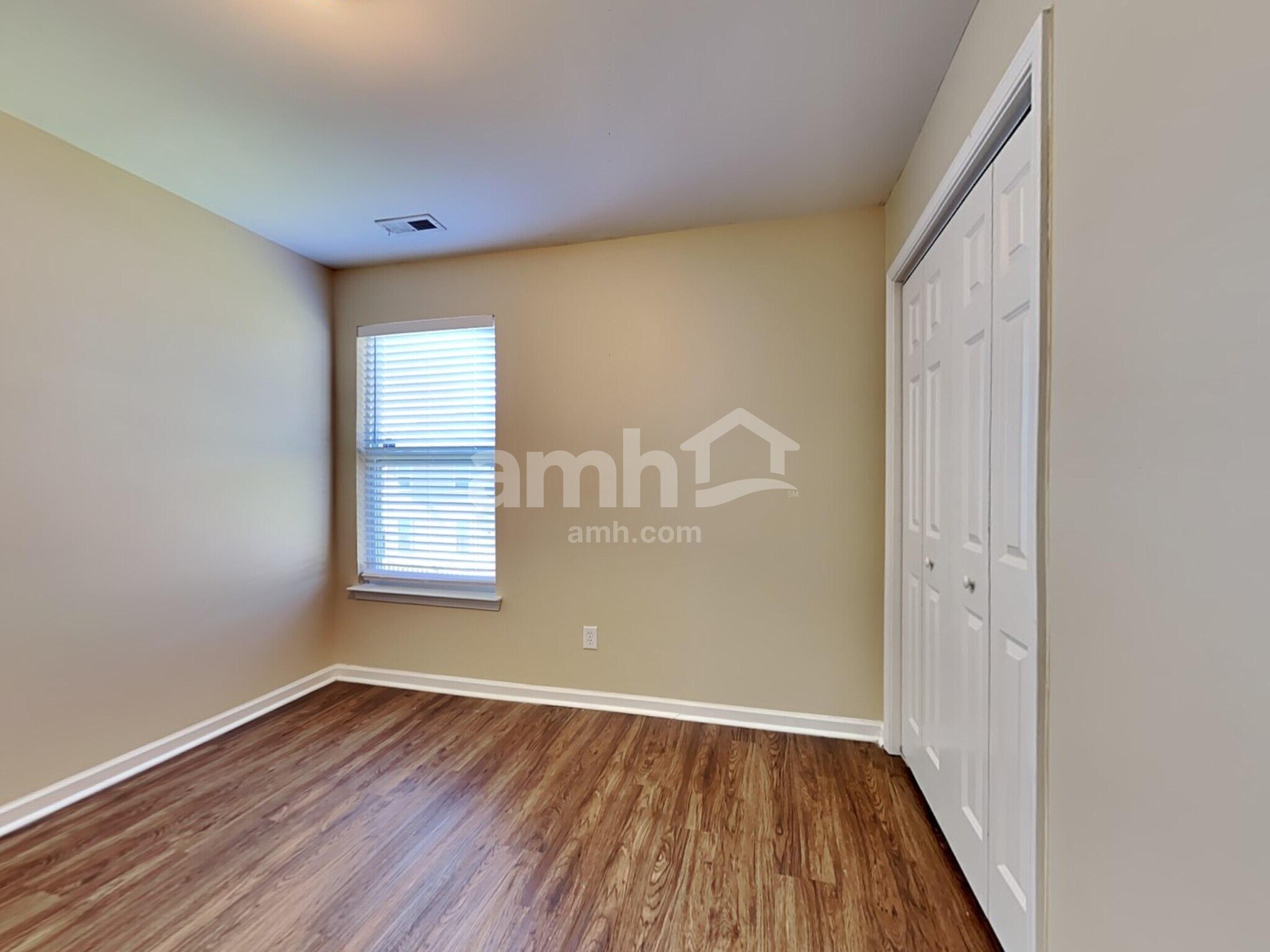 Building Photo - 225 Two Forts Rd