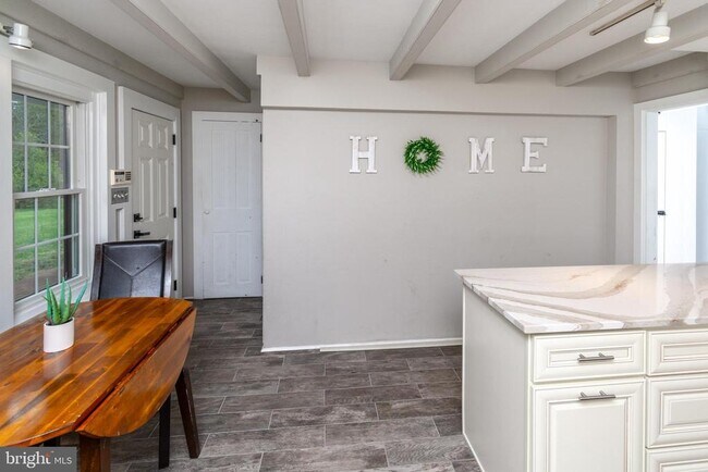 Building Photo - 180 Municipal Rd