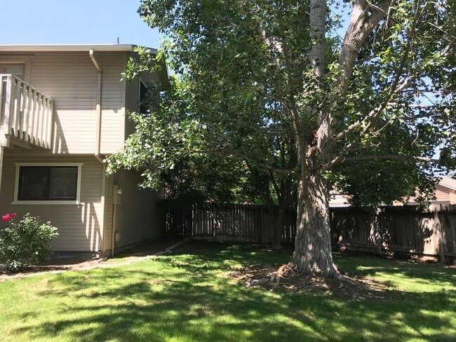 Building Photo - 4271 N Pennfield Pl