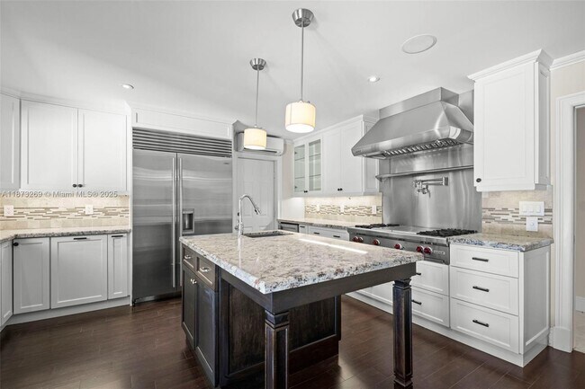 Building Photo - 8260 SW 95th St