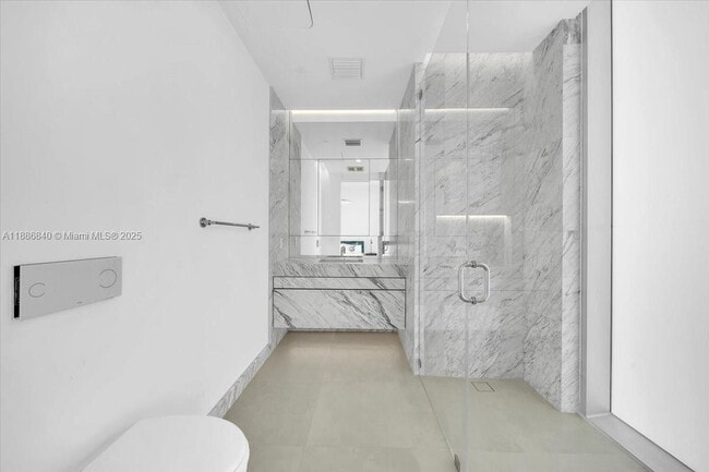 Building Photo - 1300 Monad Ter