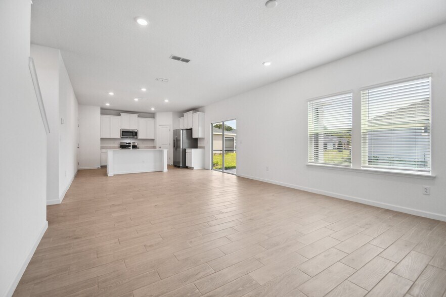 Building Photo - 2608 Lavender Loop