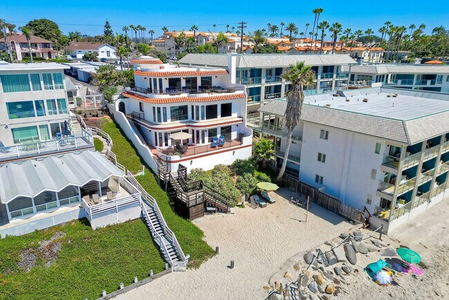 Building Photo - 2751 Ocean St