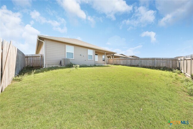Building Photo - 813 Indigo Wy