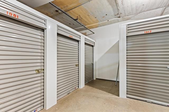 Building Photo - 1122 Jackson St