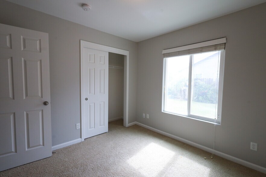 Building Photo - 6673 E El Monte Way
