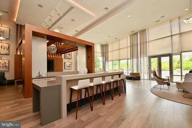 Building Photo - 145 Riverhaven Dr