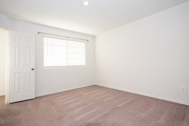 Building Photo - 5403 Rosser Ruby Way