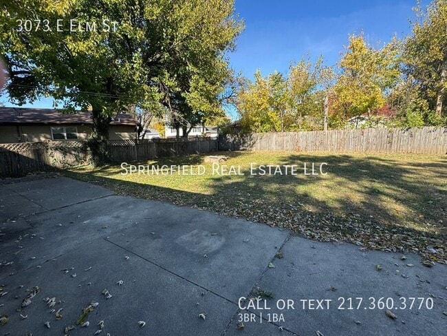 Building Photo - 3073 E Elm St