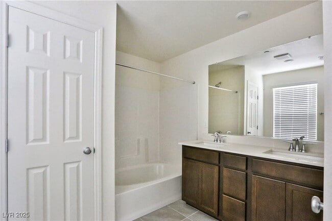 Building Photo - 3464 Covilha Ln