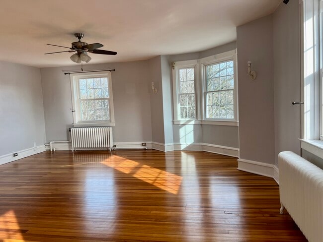 Building Photo - One Park Place