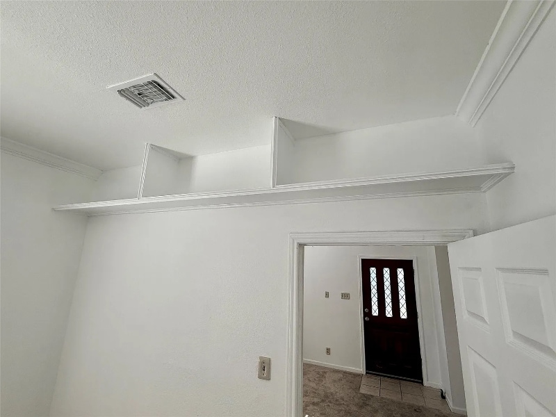 Building Photo - 1307 Kinney Ave