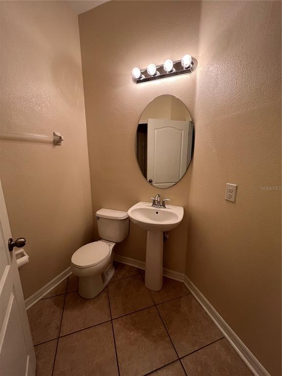 Building Photo - 1477 Priory Cir
