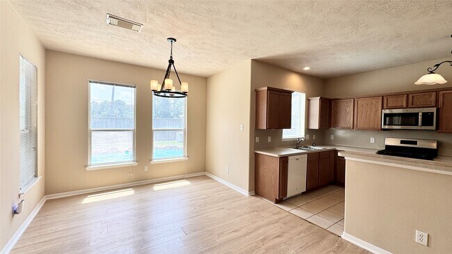 Building Photo - 11011 Northam Dr