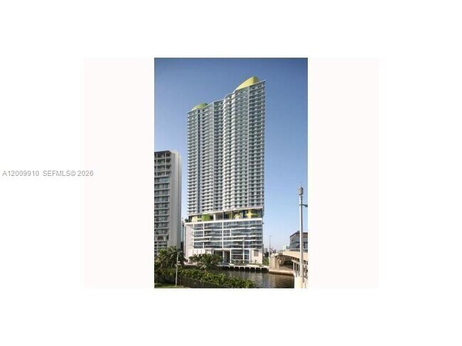 Building Photo - 185 SW 7th St