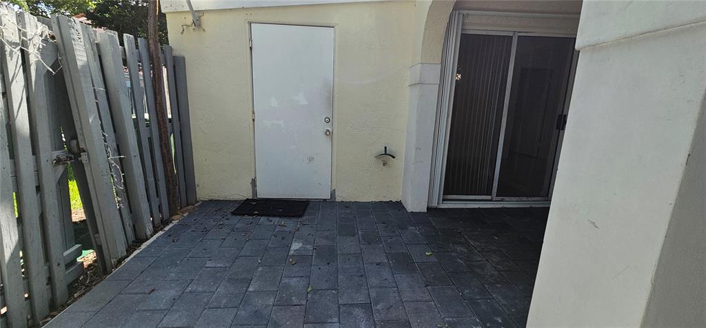 Building Photo - 1464 Springside Dr