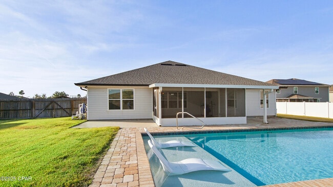 Building Photo - 3214 Caitlin St