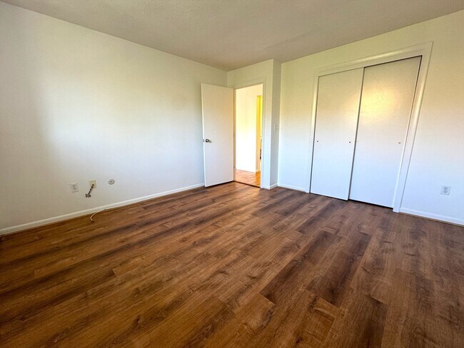 Building Photo - 44 Westgate Rd