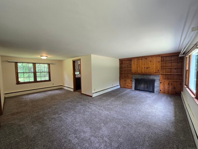 Building Photo - 58 Old Hawleyville Rd