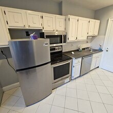 Building Photo - 48 Strathmore Rd