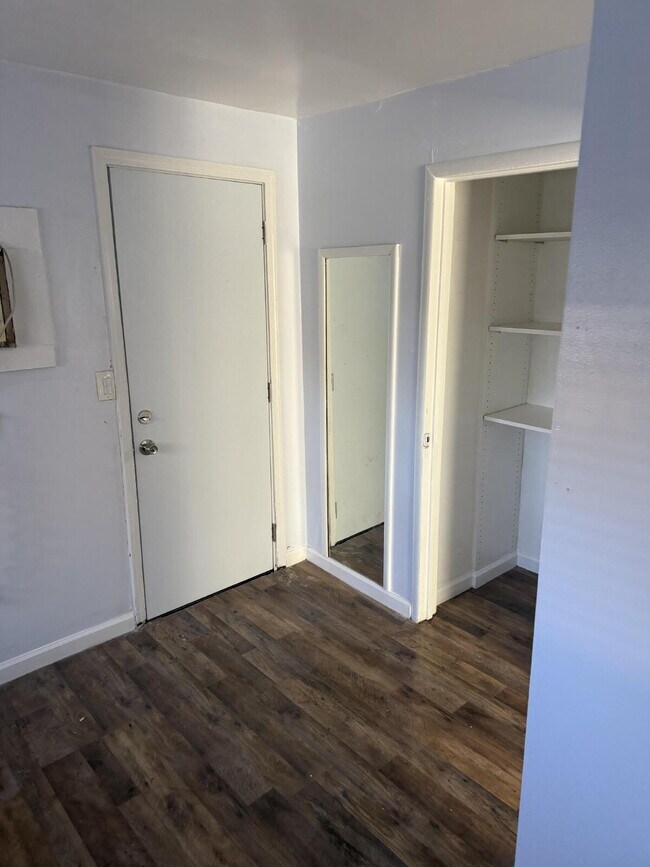 Building Photo - COZY BACKYARD STUDIO NEAR UPTOWN & DOWNTOWN PHOENIX