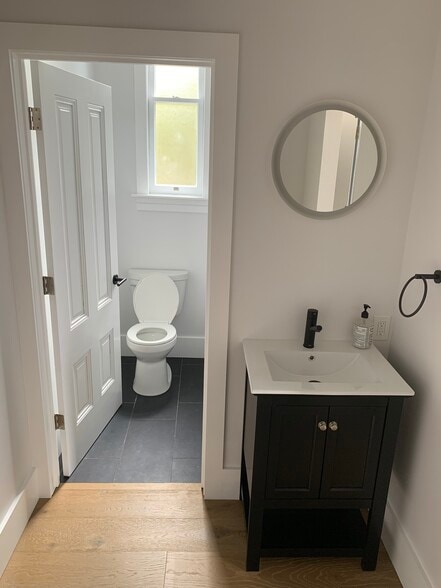 Building Photo - 1014 16th St