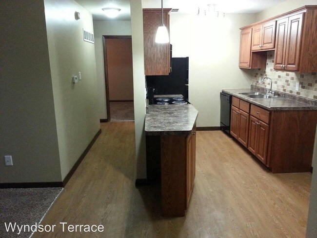Building Photo - 4112 Westbrook Dr