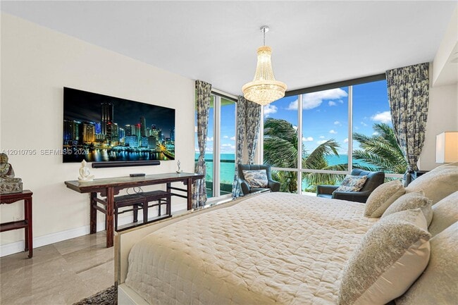 Building Photo - 16051 Collins Ave