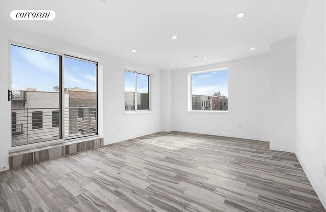 Building Photo - 517 W 134th St