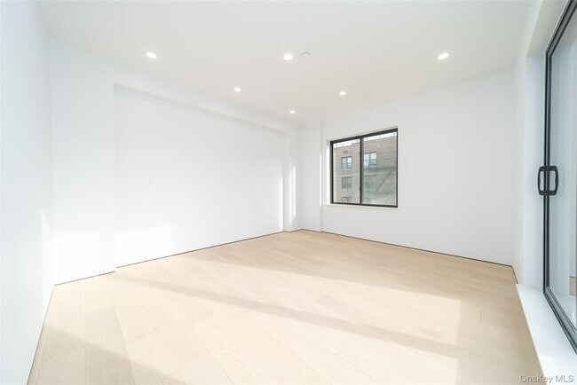 Building Photo - 132-55-132-41 41st Rd