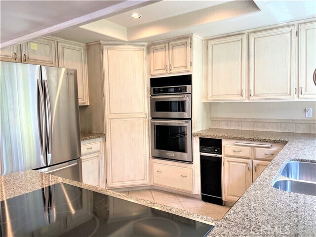 Building Photo - 31365 Isle Vista