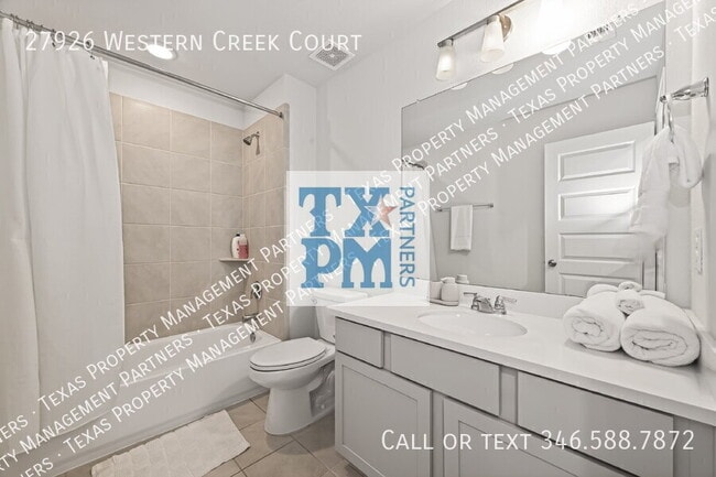 Building Photo - 27926 Western Crk Ct