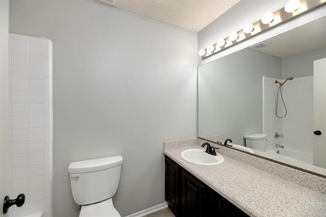 Building Photo - 4013 David Cir