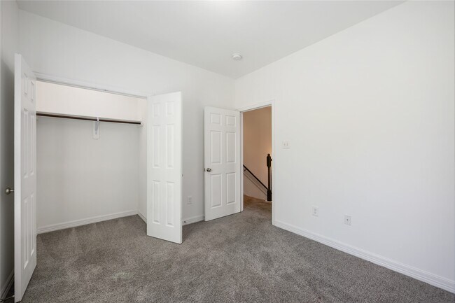 Building Photo - 8710 Knox St