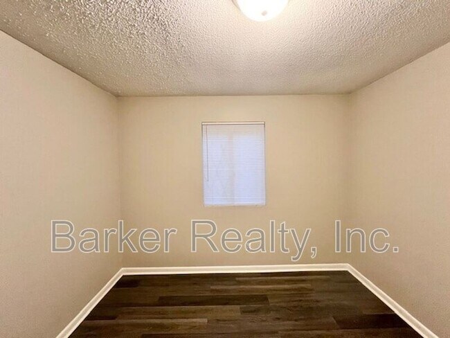 Building Photo - 203 E Ransom St