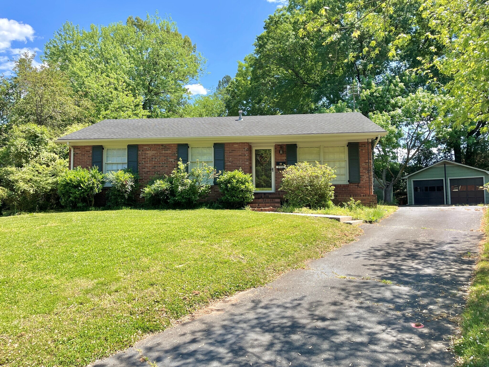 Building Photo - 7113 Rockcliff Ct