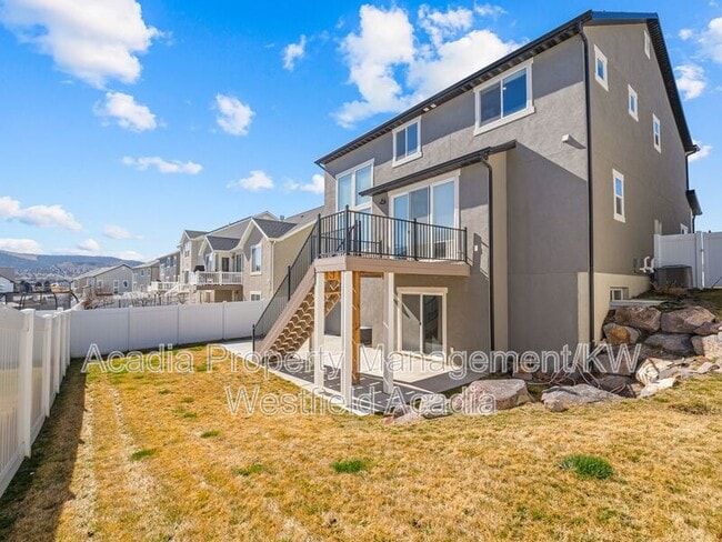 Building Photo - 136 N Desert Sage Dr