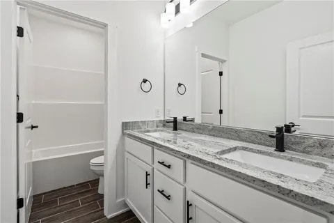 Building Photo - 158 N Banner Ave