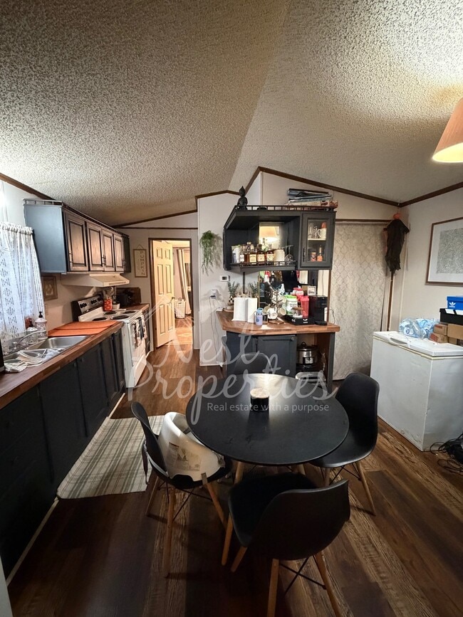 Building Photo - 108 Sturkie Ln